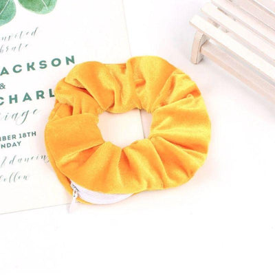 Gelbes Samt Scrunchies mit Reissverschluss und aus Velvet Stoff