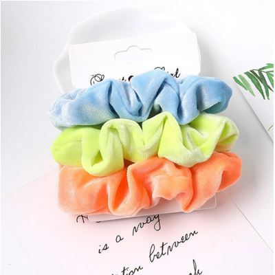 Neon Farben Scrunchies in hellblau, gelb und orange