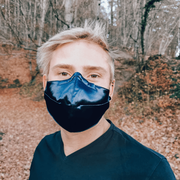 Herren Seidenmaske mit Nasenbügel und Filter | Stoffmaske aus Seide für Männer | Männermasken Schweiz | Masken für Herren mit Stil | Silk Masks Switzerland