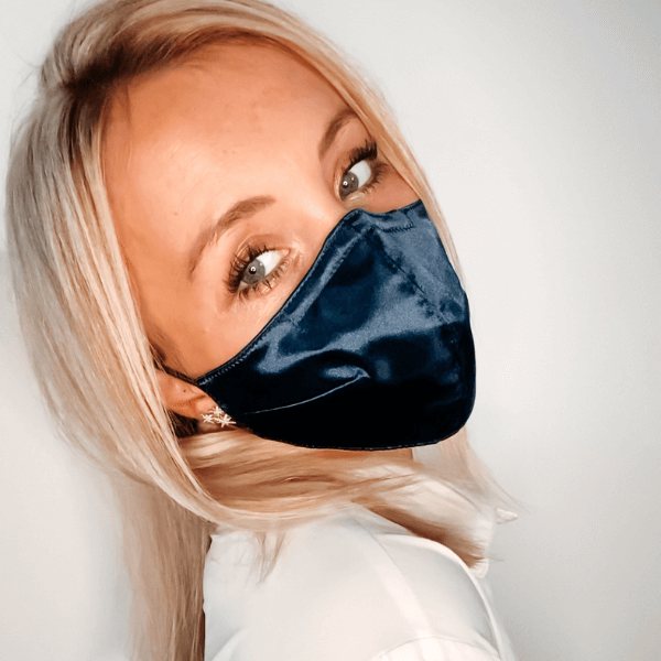 Dunkel blaue elegante Seidenmaske Textilmasken aus Satin Seide - Community Masks Schweiz