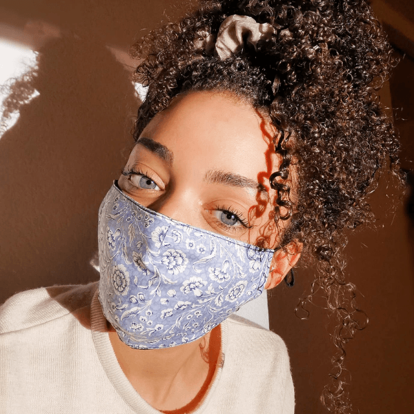 Seidenmaske Seiden-Stoffmaske Schweiz | Seidenmaske kaufen | Fashion Seide Stoffmaske mit Blumen Motiven