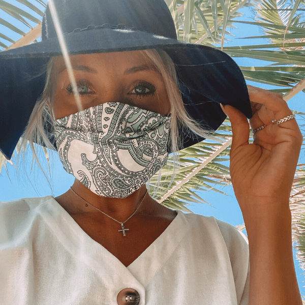Textilmaske gellblau weiss im Paisley Bandana Muster - Sommer Style Fashion Maske