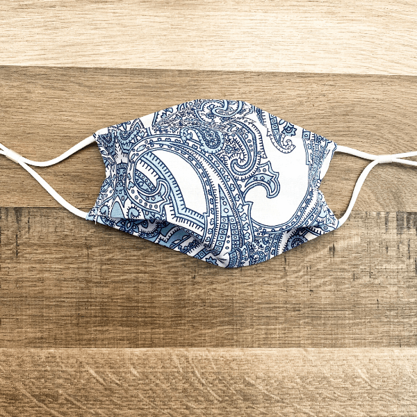 blau weisse Textilmaske mit Paisley Muster - Stoffmasken Schweiz