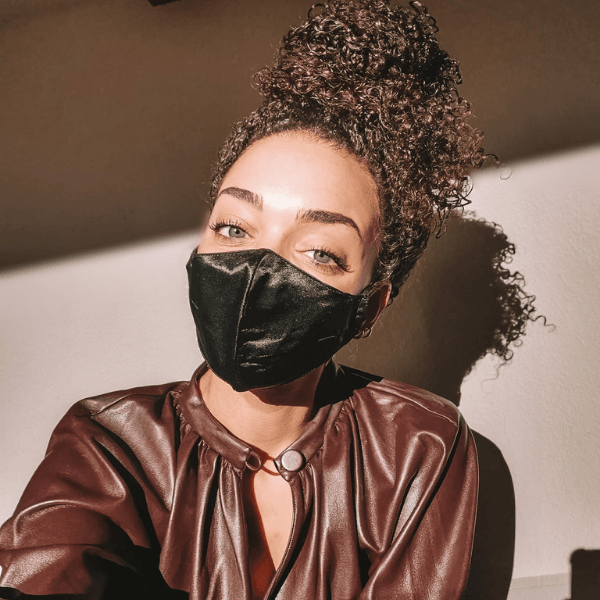 Schwarze Stoffmaske aus Mulberry Seide Polyester Mischung | Schwarze Seidenmaske Schweiz | Fashion Style Maske 