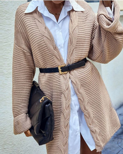 Kuscheliger Strick Cardigan Jacke Damen mit Zopfmuster und geripptem Muster 