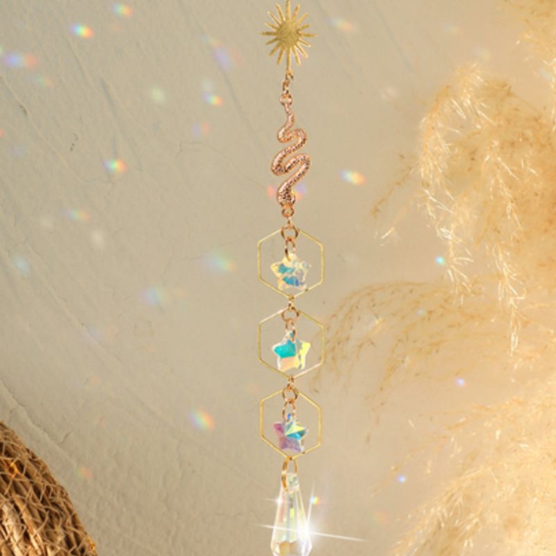 Spiritueller Sonnenfaenger Sonnen Catcher Schlagen Sonnen Symbol mit diversen Prisma Steinen 