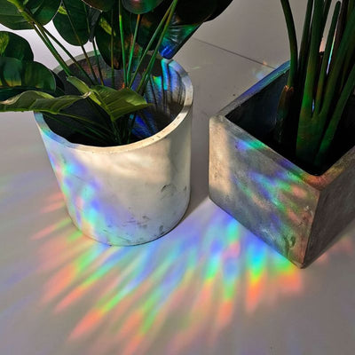 Regenbogen Licht Prisma Sun Catcher Aufkleber Sticker fuer an Glasscheibe 