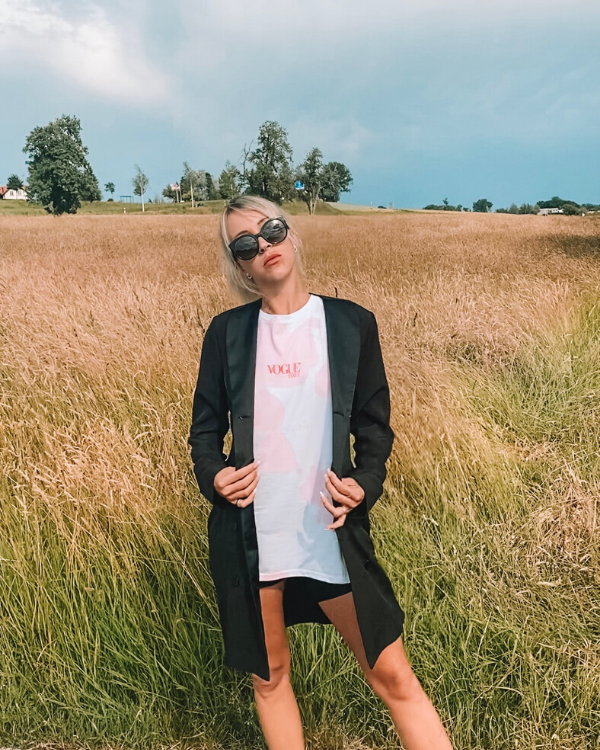 T-Shirt Oversize Batik VOGUE Italy 