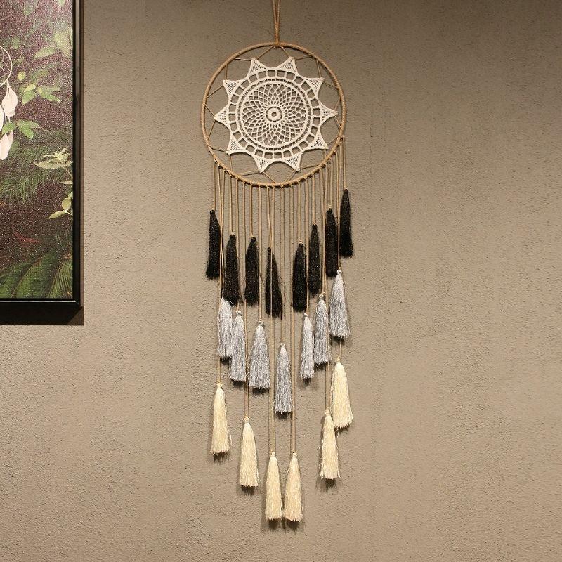 Traumfänger Dreamcatcher Boho Hippie Style mit Fransen in schwarz grau und weiss - Handgemachter Traumfänger im Schweizer Onlineshop