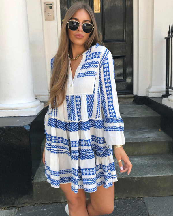 Tunika Kleid Ethno Style Floral und Grafische Muster. Bohemian Ibiza Style Sommerkleid Damen