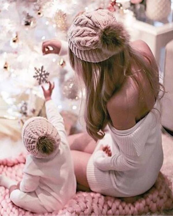 Super Suesse Wintermuetzen mit Fellbommel fuer Baby und Mutter 