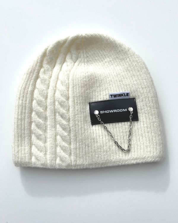 Weisse Beanie Unisex Muetze miz Zopfmuster - Beanies fuer Damen und Herren online kaufen Schweiz 