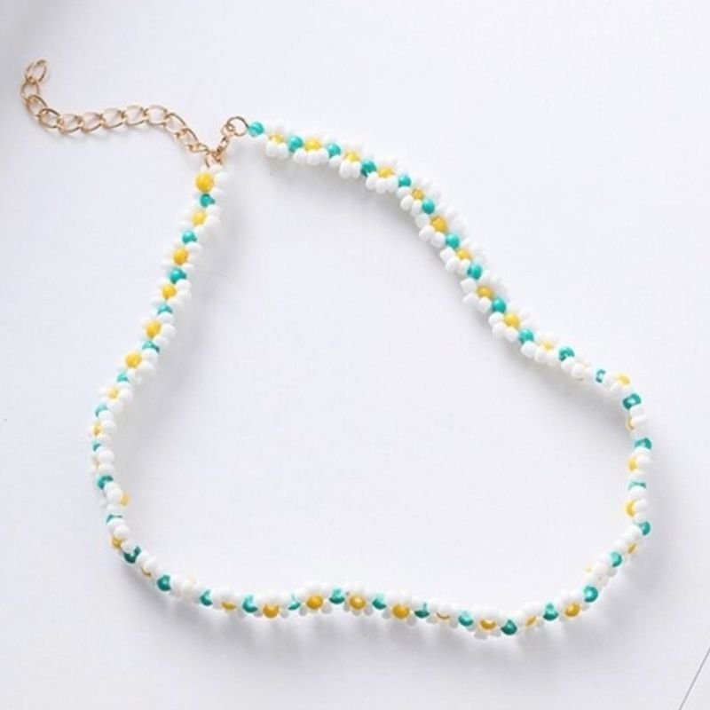 Blumen Choker Halskette - Perlenblumen in weiss mit gelb - Modeschmuck online kaufen Schweiz