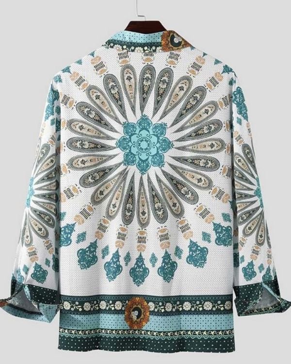 Herren Boho Bluse mit Mandala Boho Muster auf der Rueckseite 