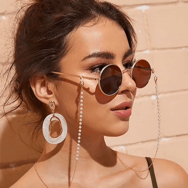 Brillenkette gold mit weissen Perlen - Perlenkette Brille und Maske